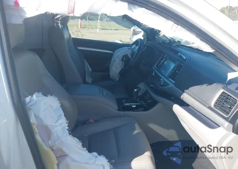 2018 Toyota Highlander Xle from USA, damaged, VIN 5TDJZRFH4JS843340